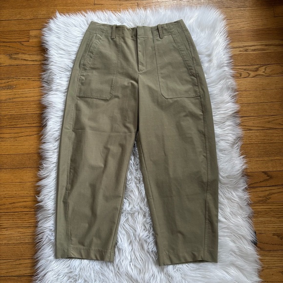 Athleta Skyline High Rise Barrel Leg Pant 14 - Picture 3 of 8